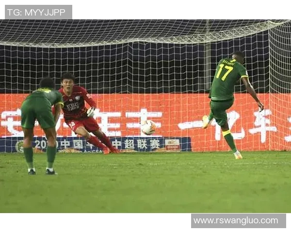 足球点球的规则与技巧解析以及在比赛中的重要性探讨